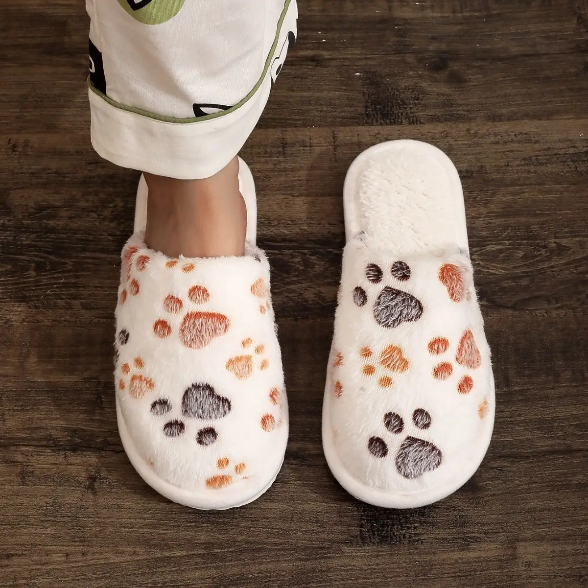 Women's Cartoon Print Versatile Velvet Cotton Slippers