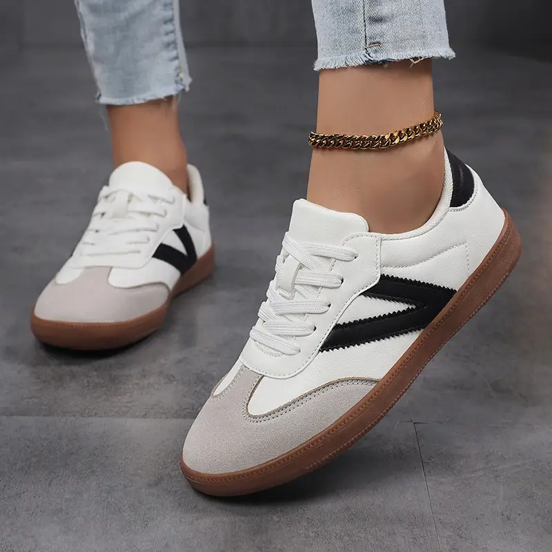 Flat, Lightweight Athletic Forrest Gump Retro Lace-up Casual Shoes