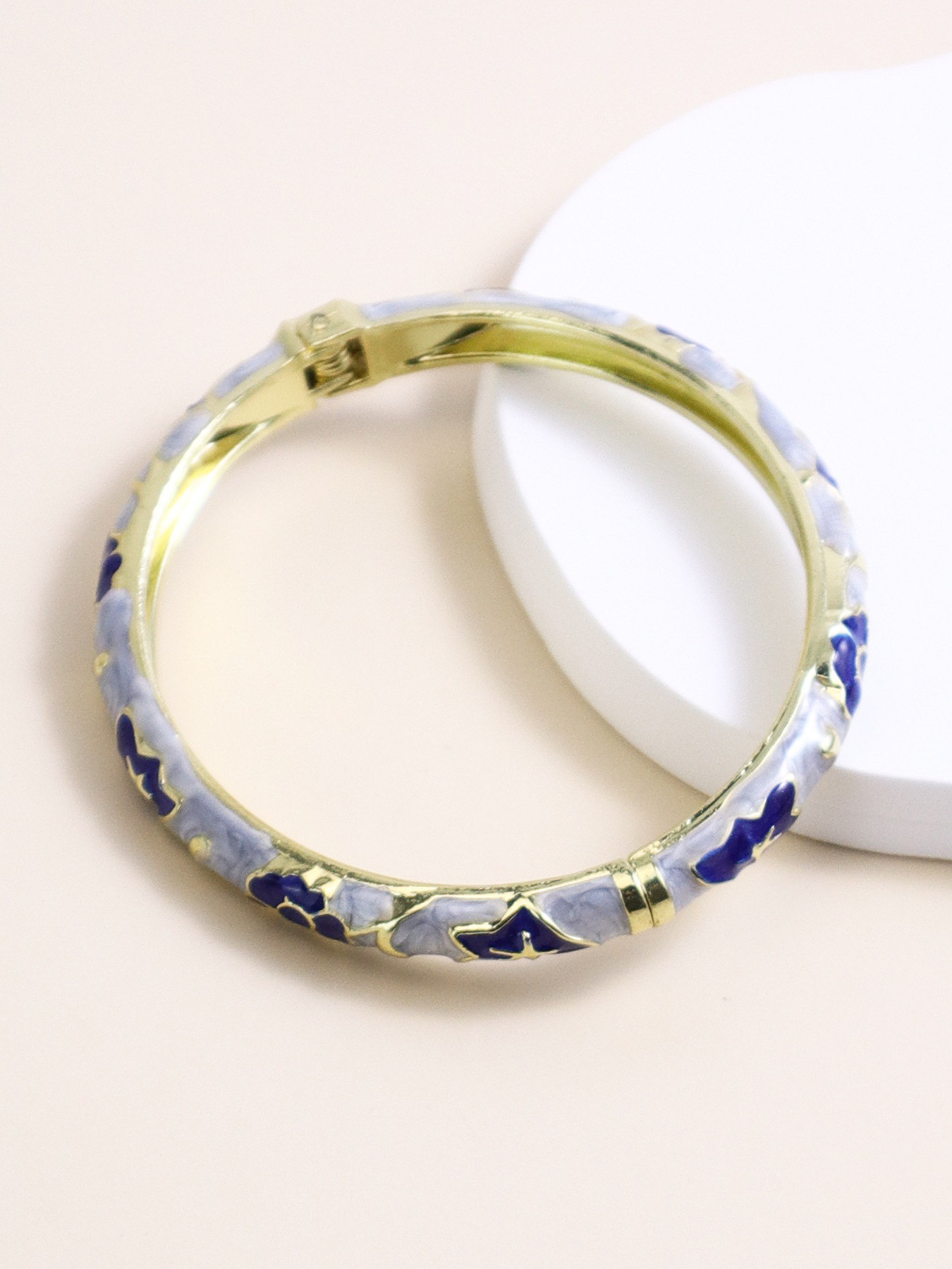 Enamel Floral Bracelet For Women - Image 8