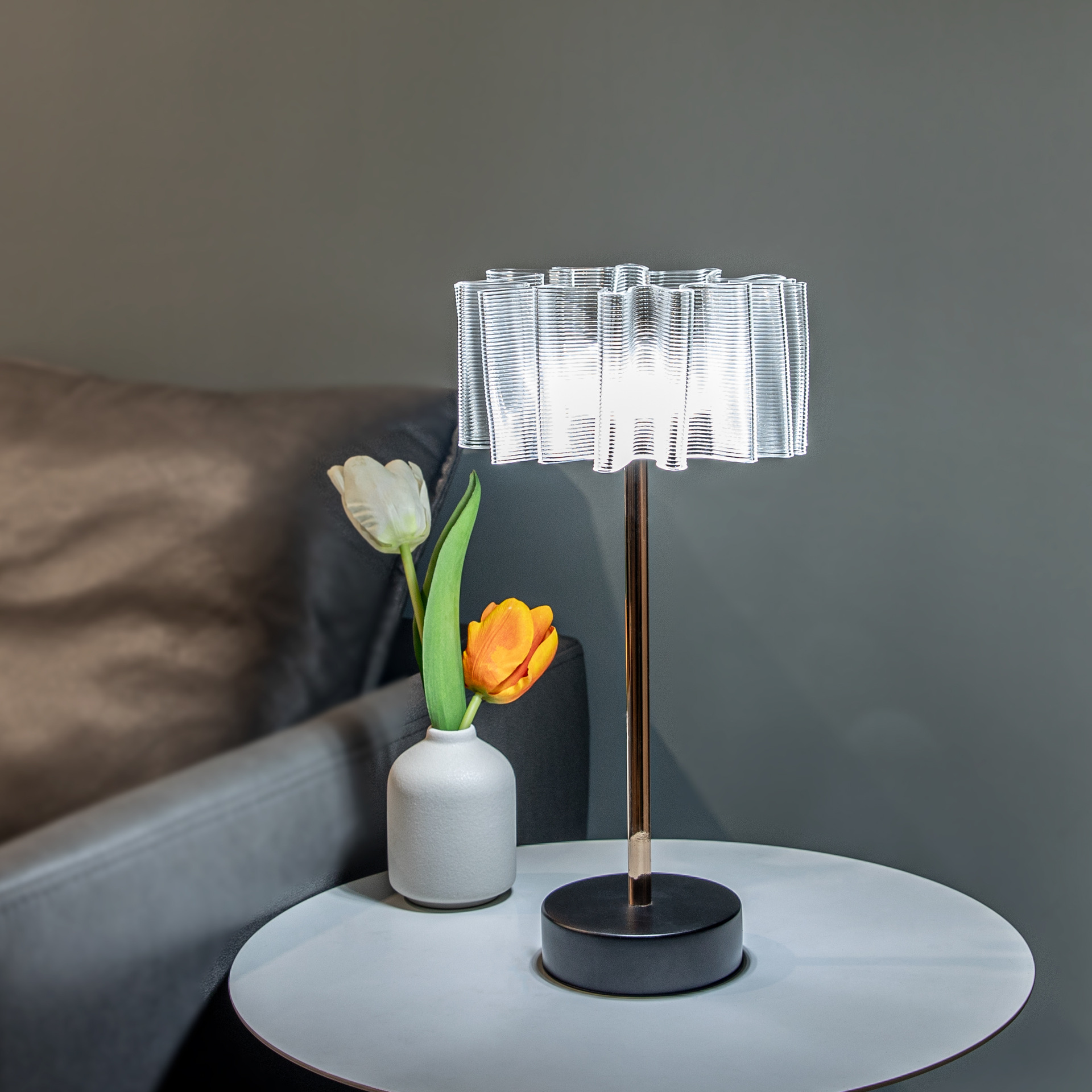 Rechargeable All-Aluminum Desk Lamp, picture 2 of 3
