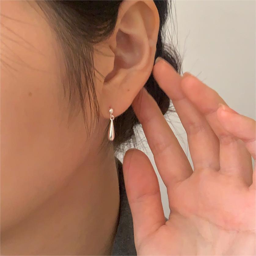 Simple Cold Style Elegant 925 Sterling Silver Water Drop Ear Studs
