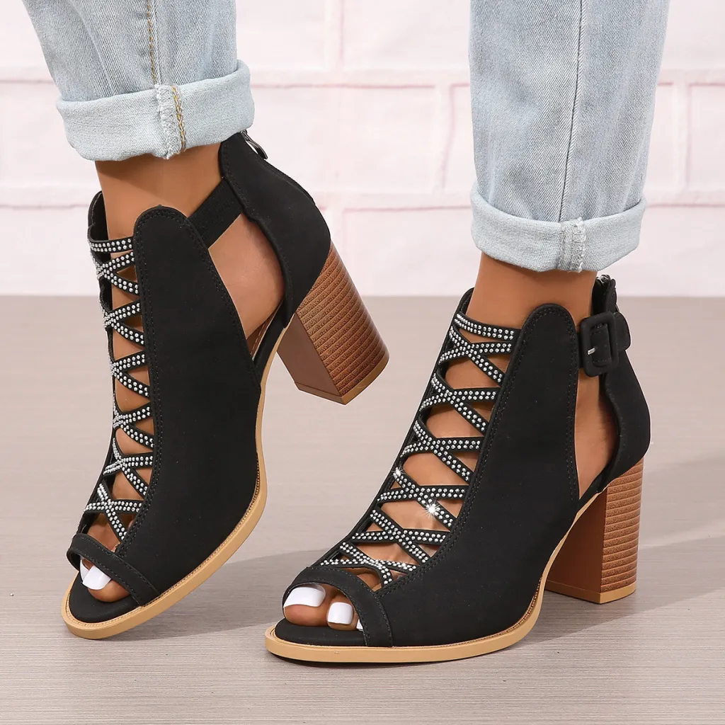 Fashion Large Size Women's Chunky Heel Shoes High Heel Sandals - Black