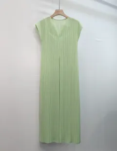 Short Sleeve Waist-controlled Elegant Graceful Commuter Dress - Mint Green - View 1