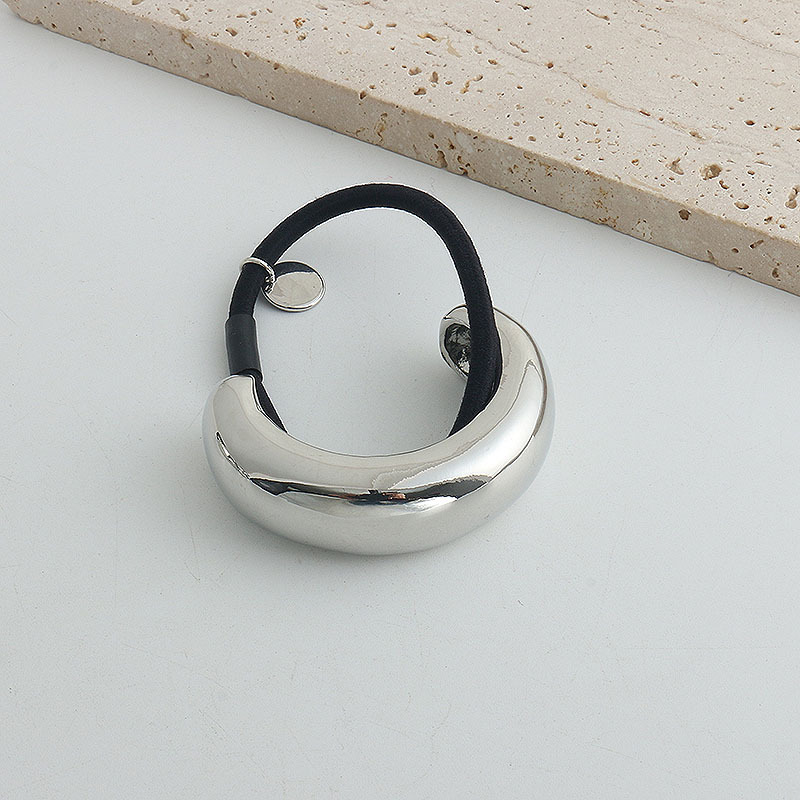 Narrow Semicircle Silver