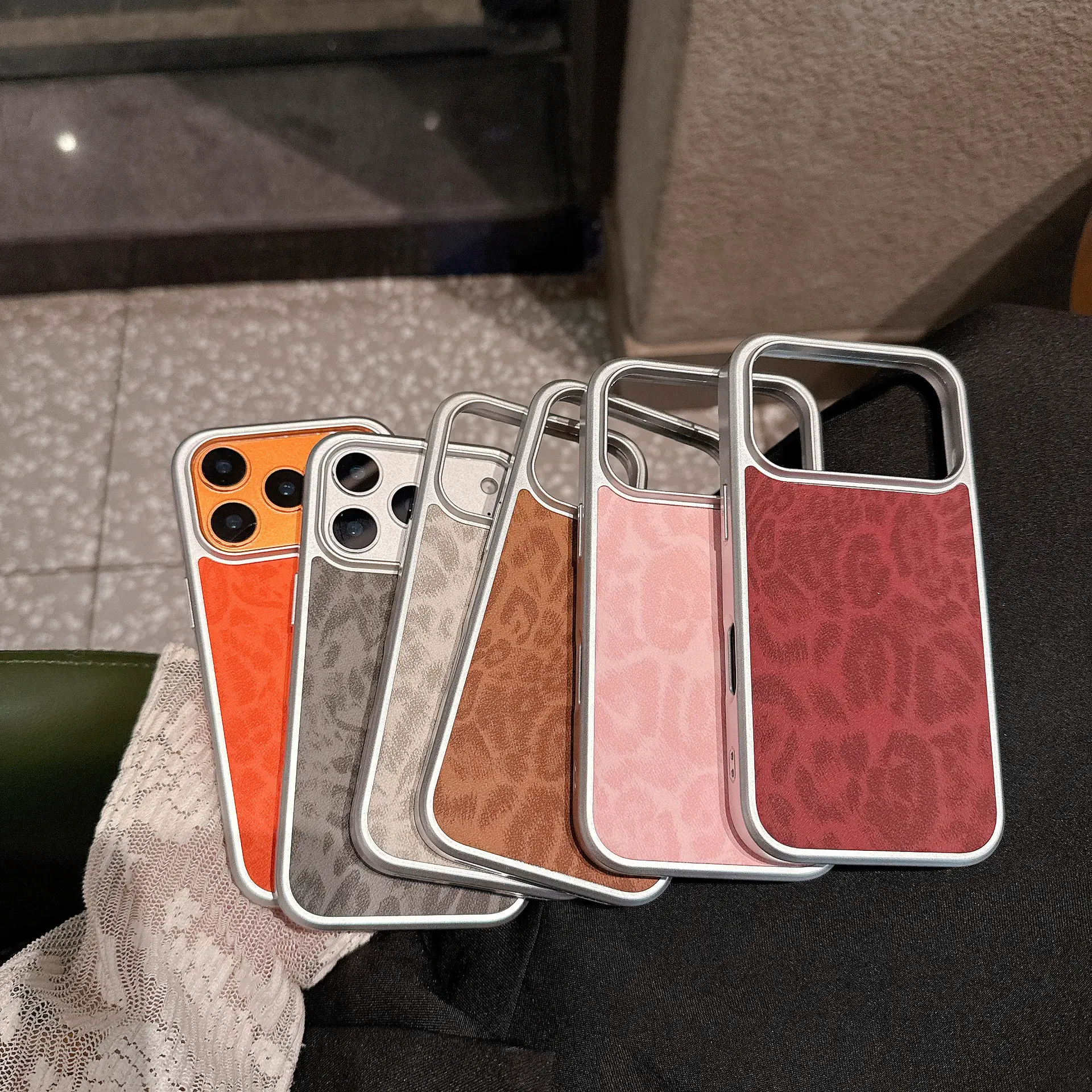 Simple And Versatile Leather Leopard-print Phone Case