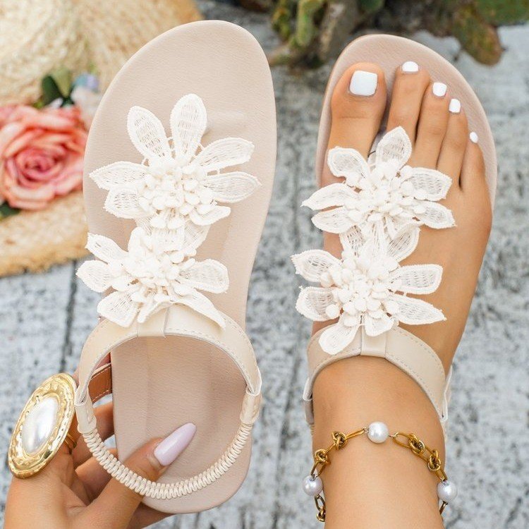 Plus-size Bohemian-style Floral Flip-flop Sandals