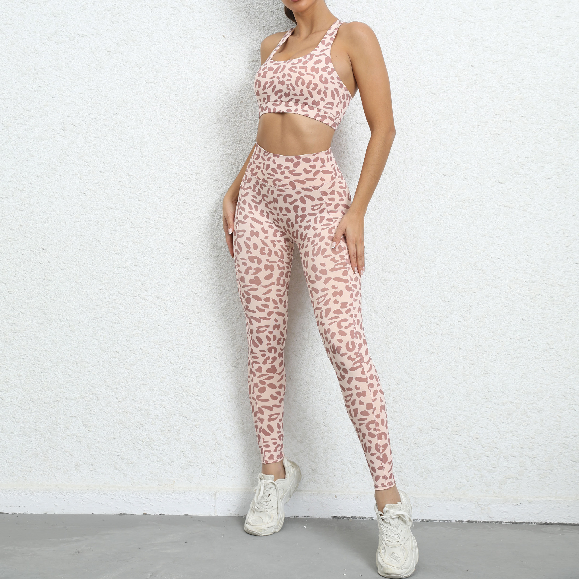 European And American Leopard Print Yoga Clothes Beauty Back Tight Sportswear