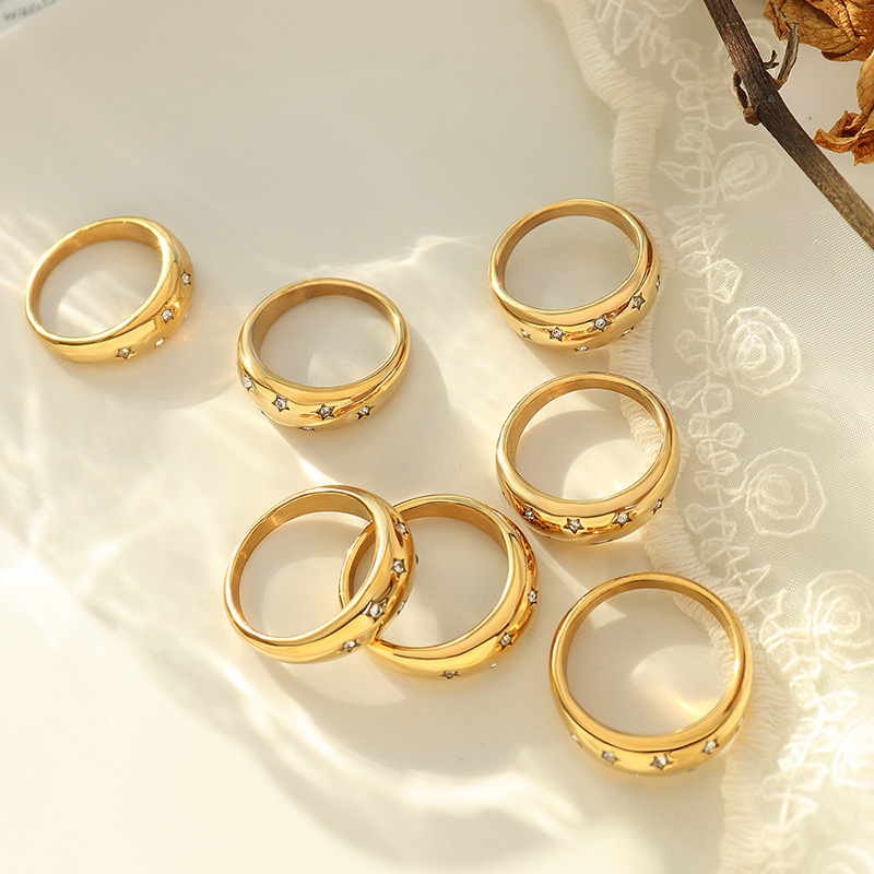 Inlaid Zircon Gold Titanium Steel Ring 18K Gold Female