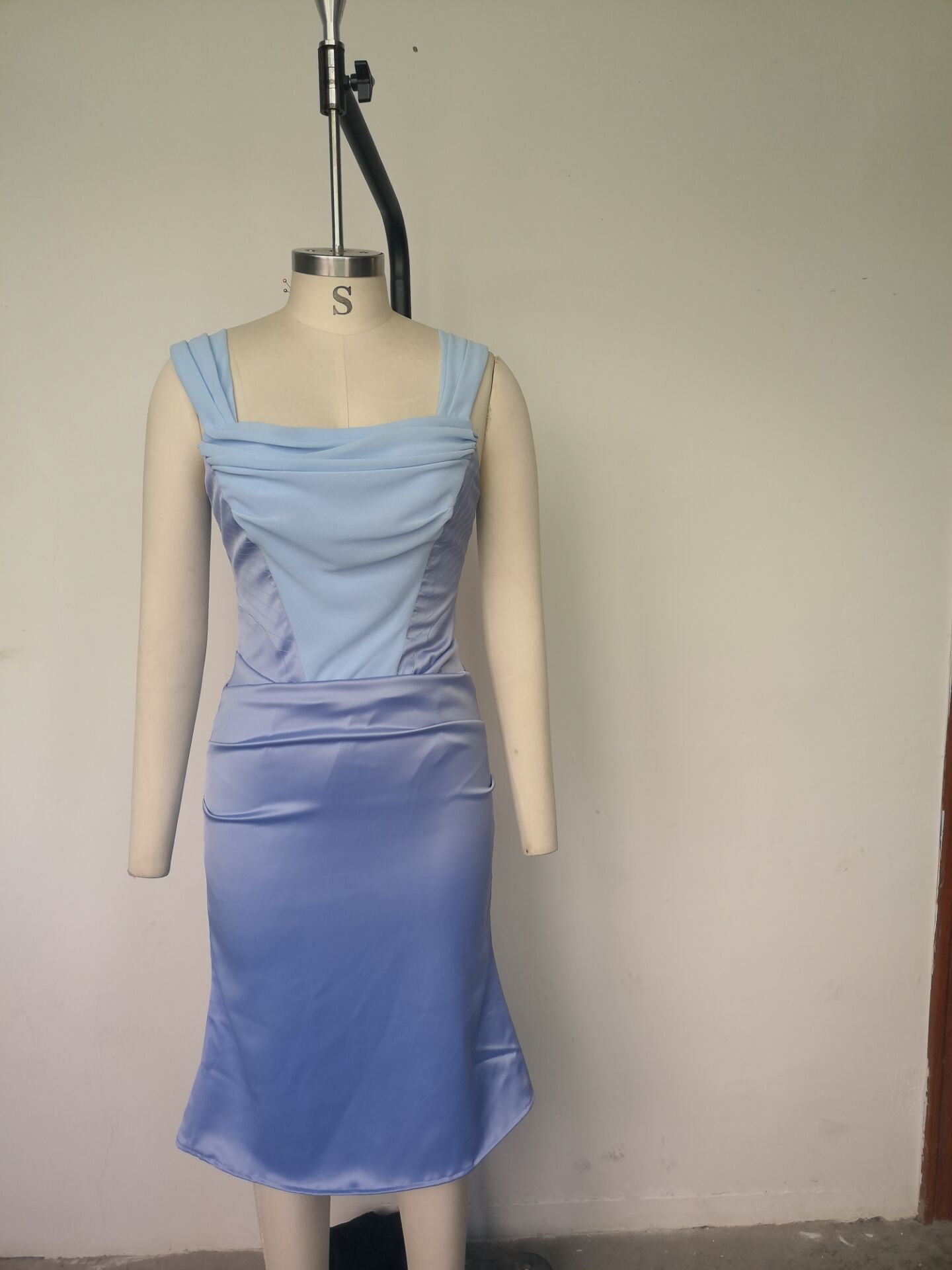 European Backless Pleated Knitted Slim Mid-length Bandage One-piece Dress