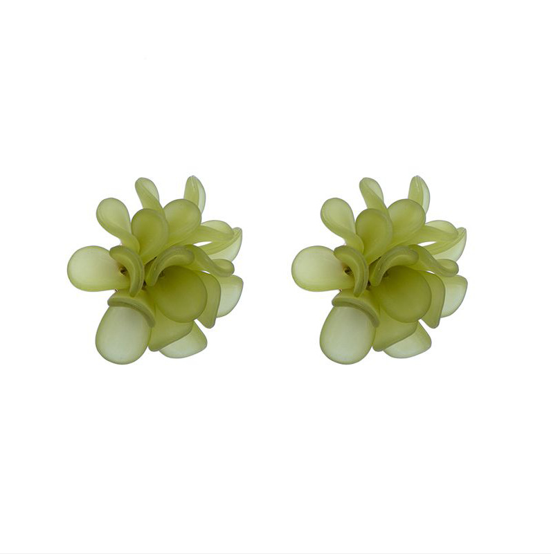 Women's Fashion Simple Flower Stud Earrings