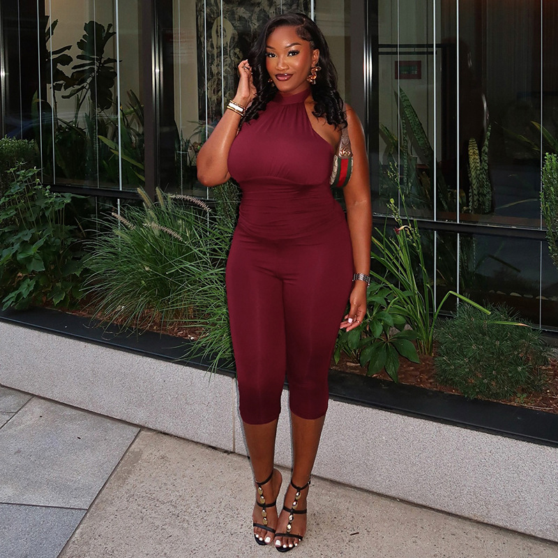 Solid-color Pleated Waist-cinching Capri Jumpsuit