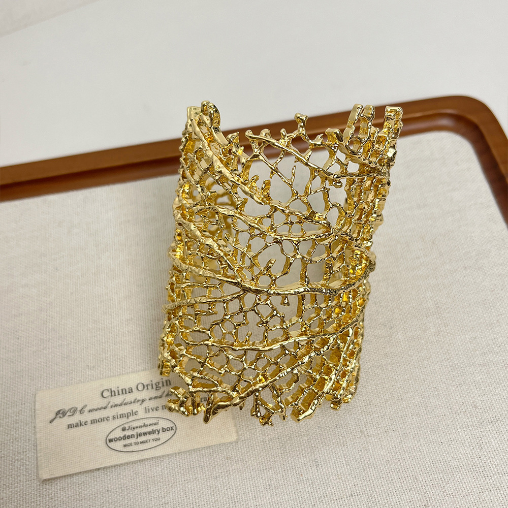 Textured Coral-Shaped Bracelet, picture 4 of 5