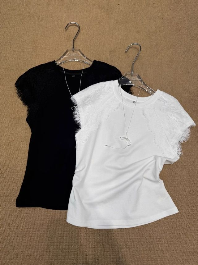 Simple Lace-spliced Round-neck Short Sleeves Simple Lace-spliced Round-neck Short Sleeves