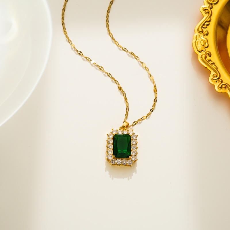 Vintage Court Style Temperament And Fully-Jewelled Colorful Big Gem Titanium Steel Necklace
