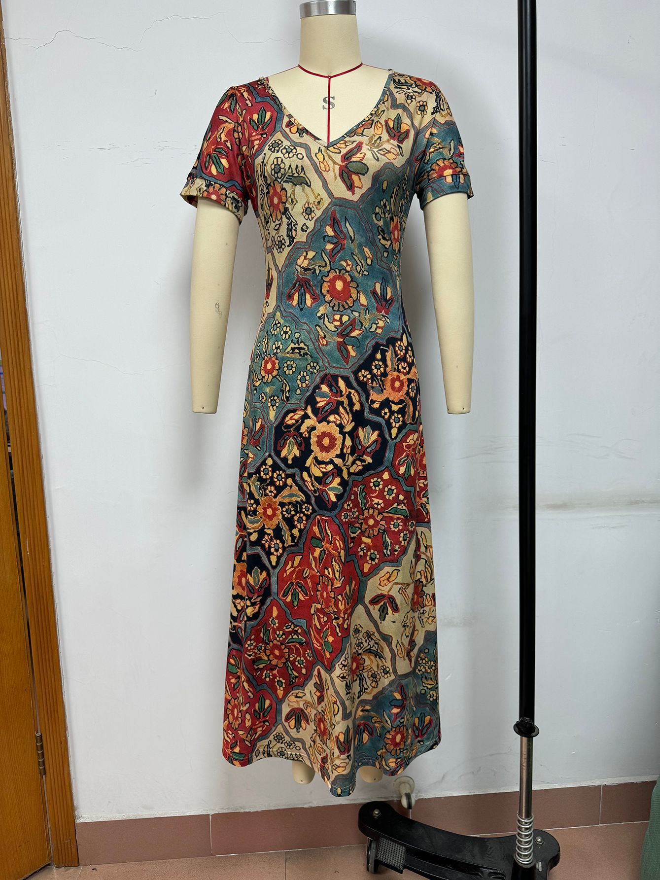 Buy Women's Clothing Online | Buy Trending Dresses for Women