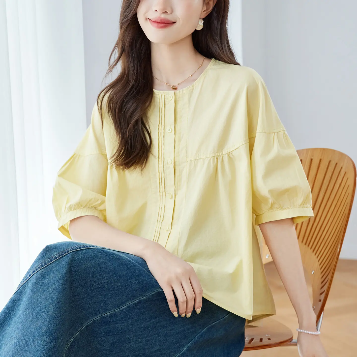 Womens Stylish Loose-fitting Figure-flattering Short-sleeve Blouse