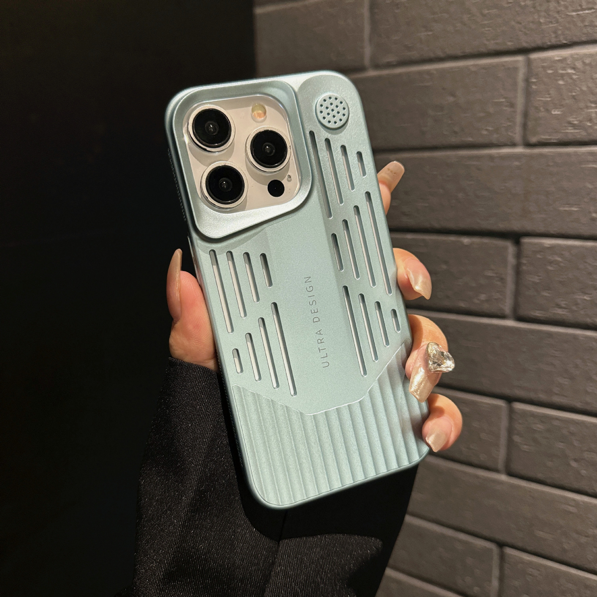 Aromatherapy Heat Dissipation Light Fragrance Phone Case - Image 4