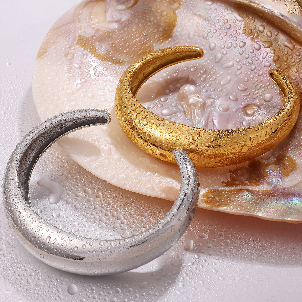 Open Bangle 18K Gold-plated Stainless Steel C-shaped Open Bangle - imagen 1