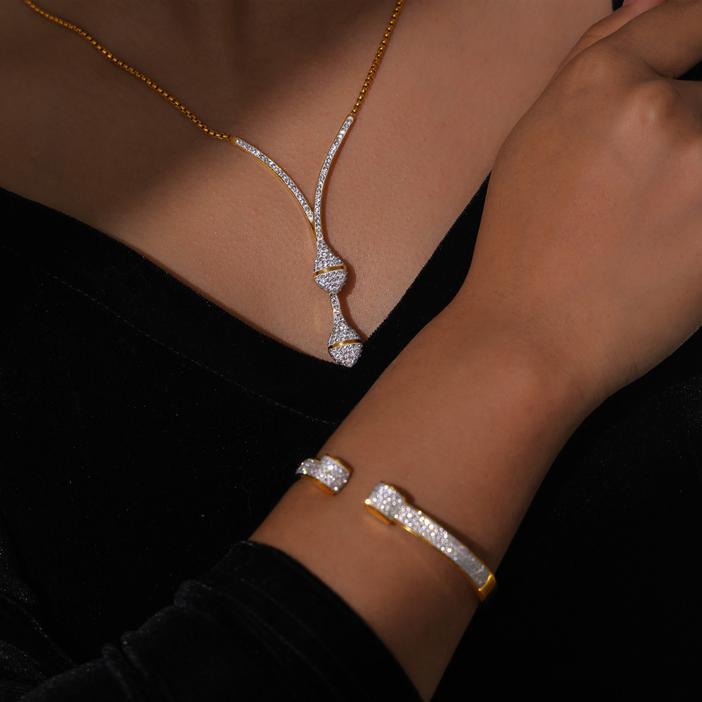Bracelet Design Light Luxury Titanium Steel Gold Plated Snake Bones Chain Suit