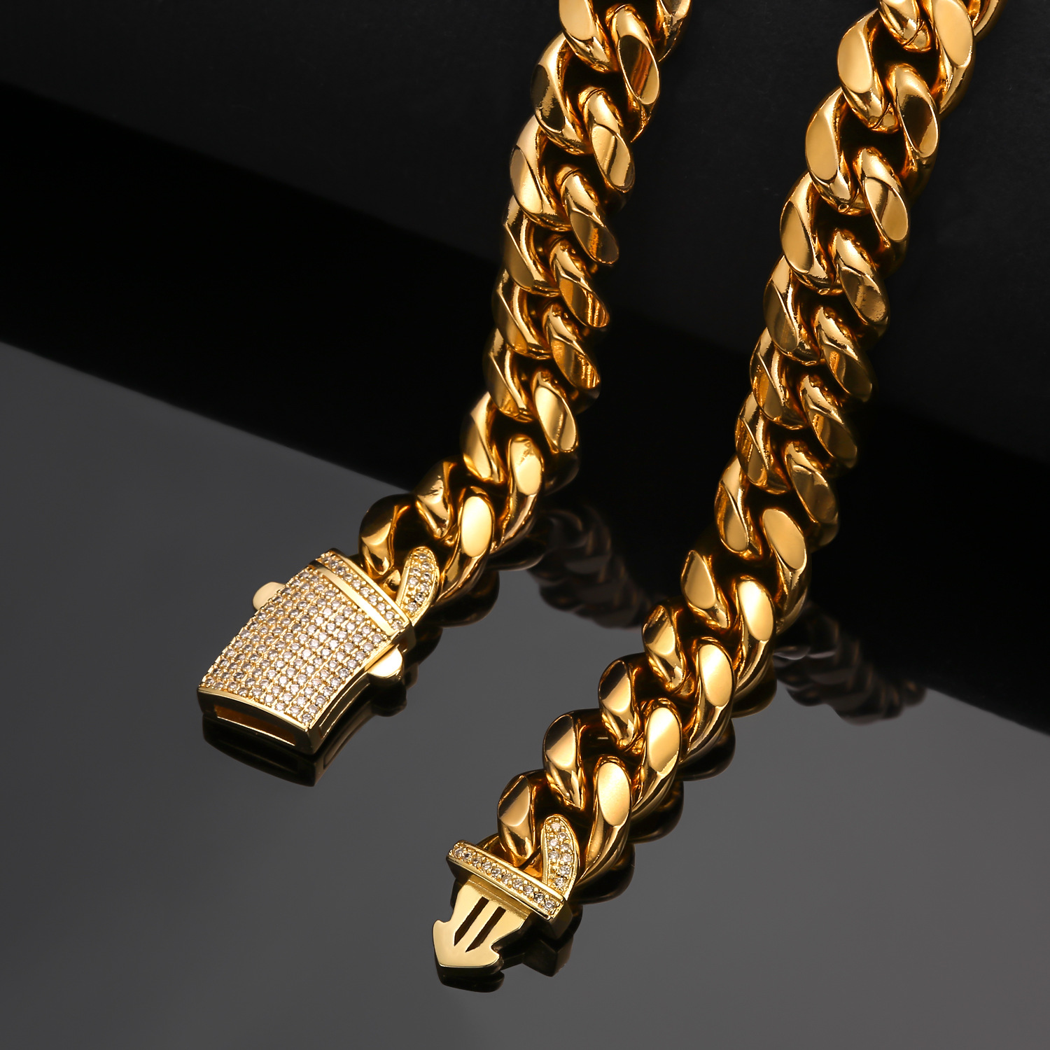 Titanium Steel Stainless Steel Gold-colored Encrypted New-style Curved Ear Stud Mens Necklace Accessory