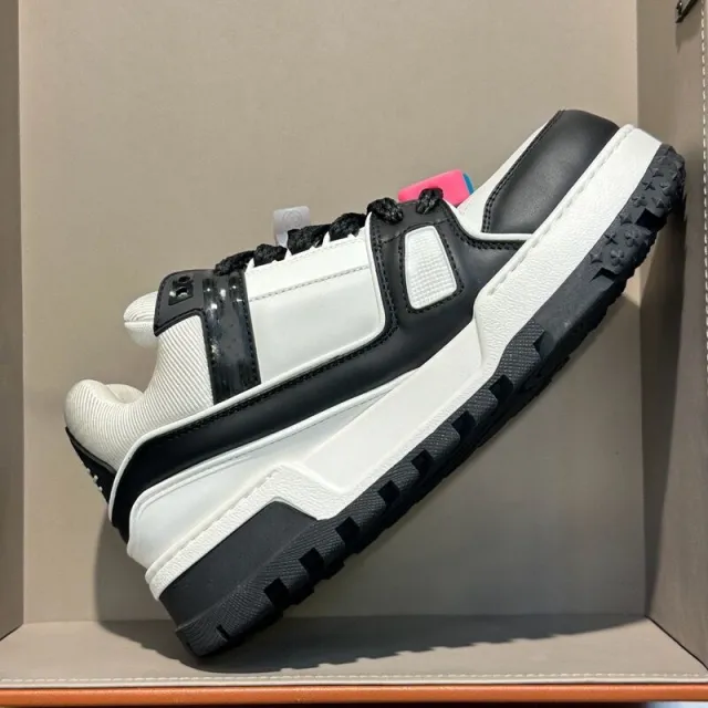 Thick Bottom All matching Sports Casual Borad Shoes Black - Shop at LoveMi