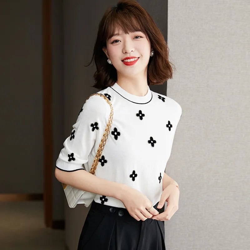 Women's Summer Fashion Thin Round Neck Embroidered Short Sleeve T-shirt Top - Red