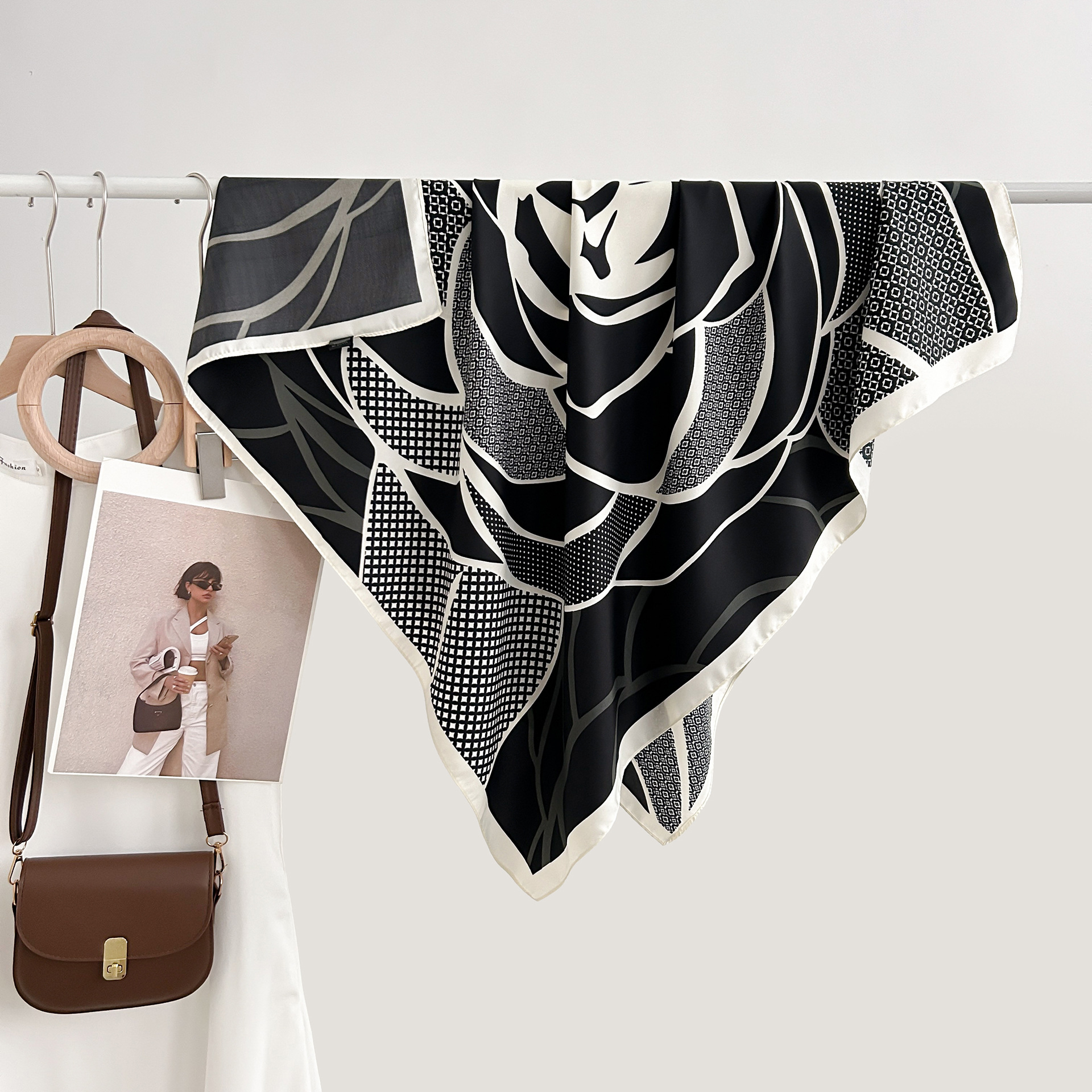 Retro Minority Elegant Graceful Outer Shawl - Image 8