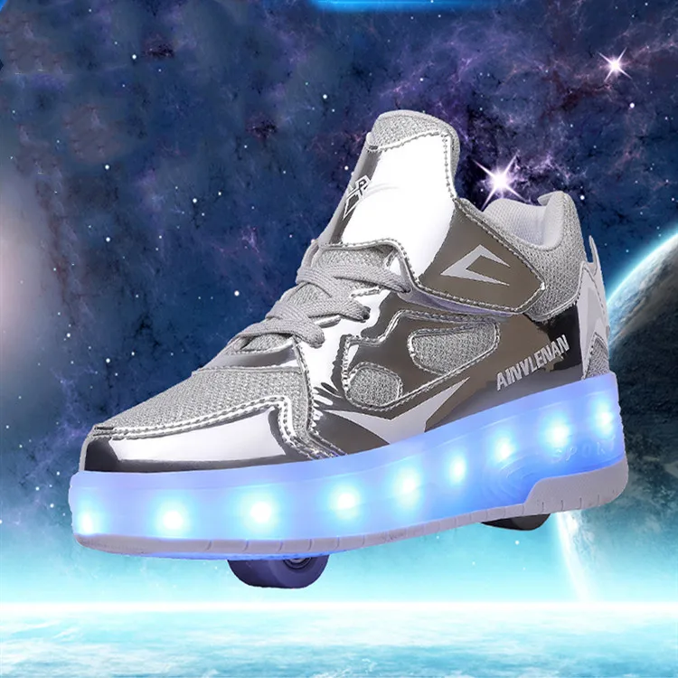 Title 11, Heelys esportivos ultraleves com LED e carregam...