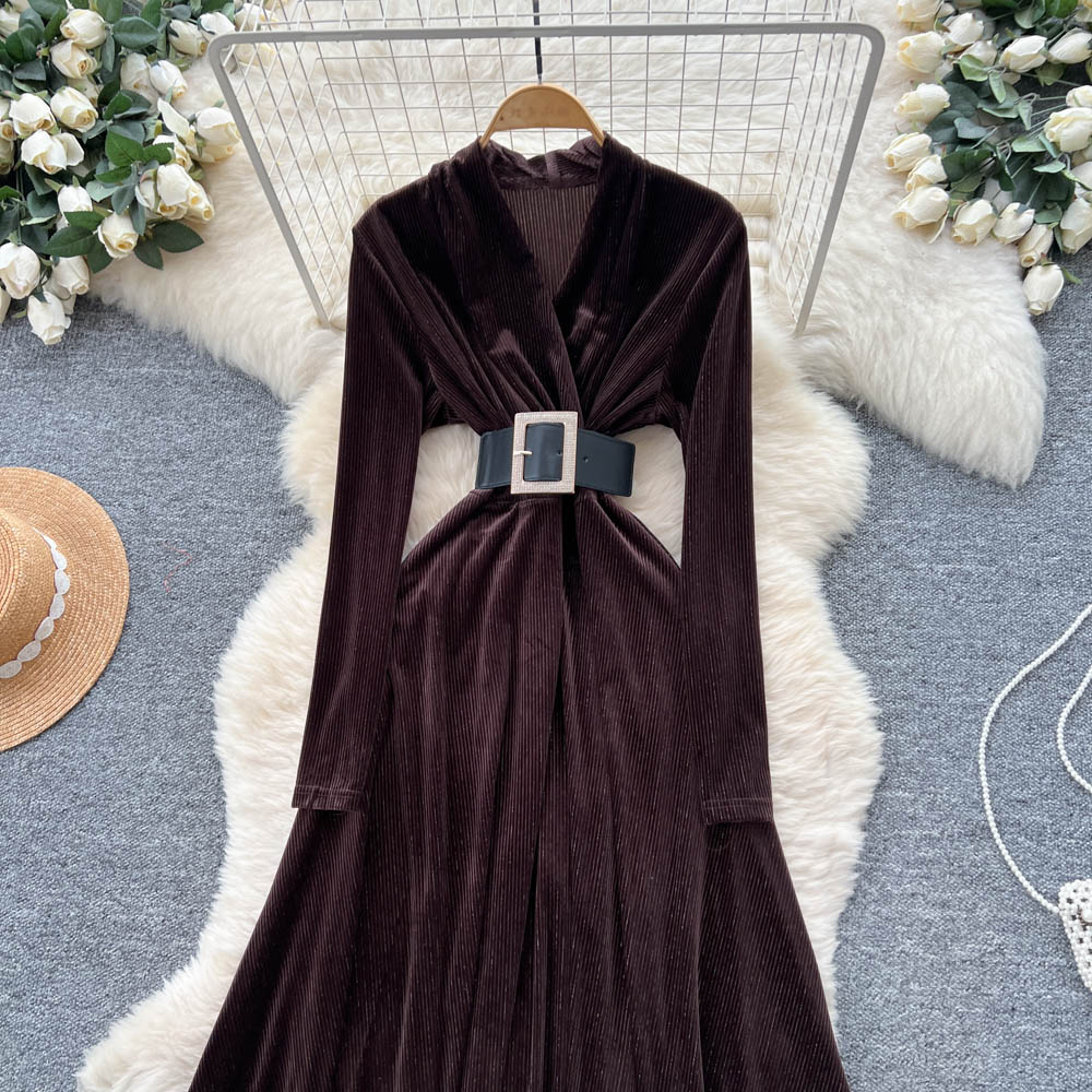 Buy Women's Clothing Online | Buy Trending Dresses for Women