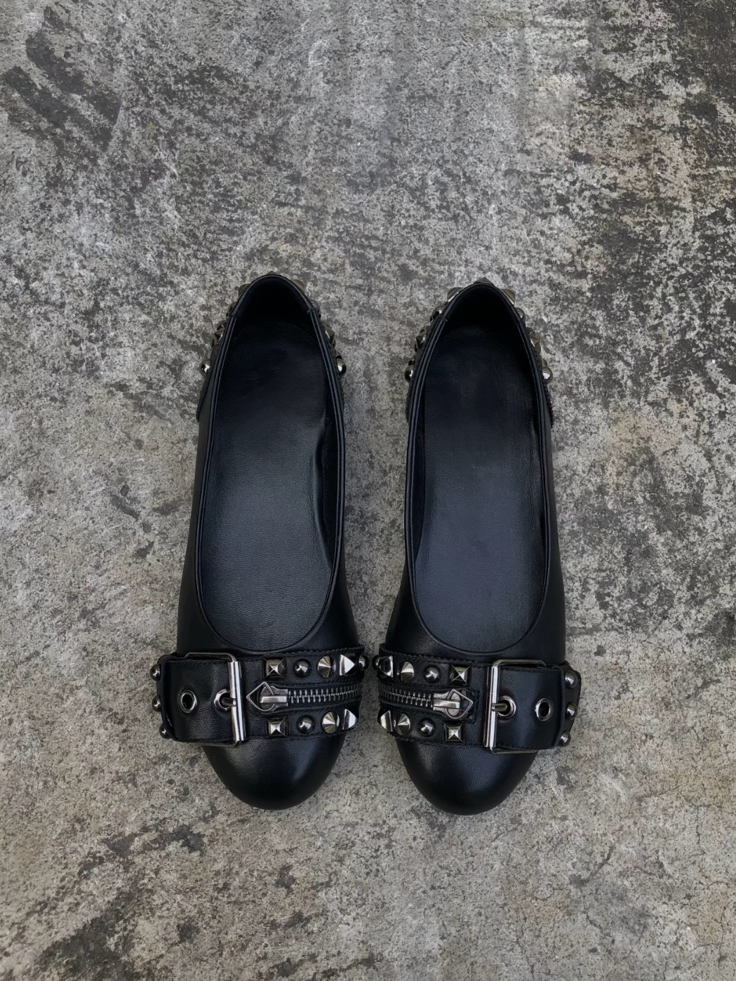 Women's Ballet-style Leather Flats With A Single Flats — detail view 2