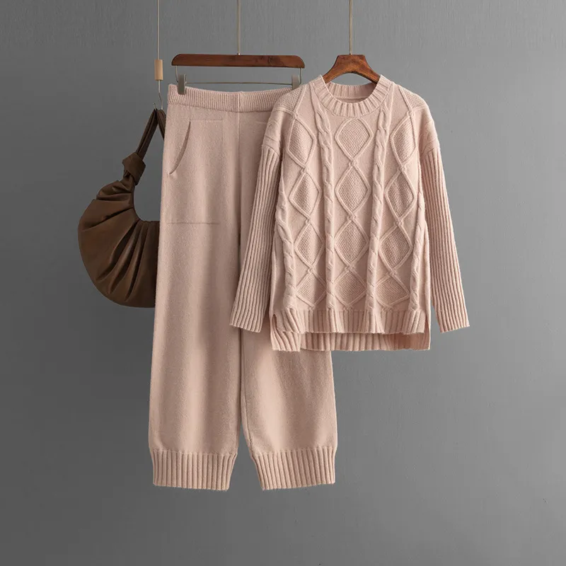 Plus Size Women's Clothing Cable-knit Pullover Sweater Suit - Pink