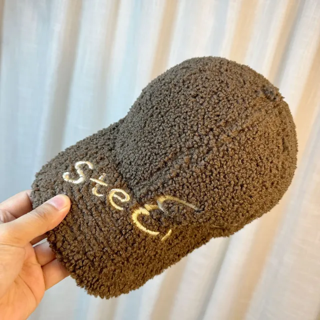 Outdoor Upgrade Warm Lamb Fur Makes Face Look Small Embroidered Letters Peaked Cap Dark Coffee - Shop at LoveMi