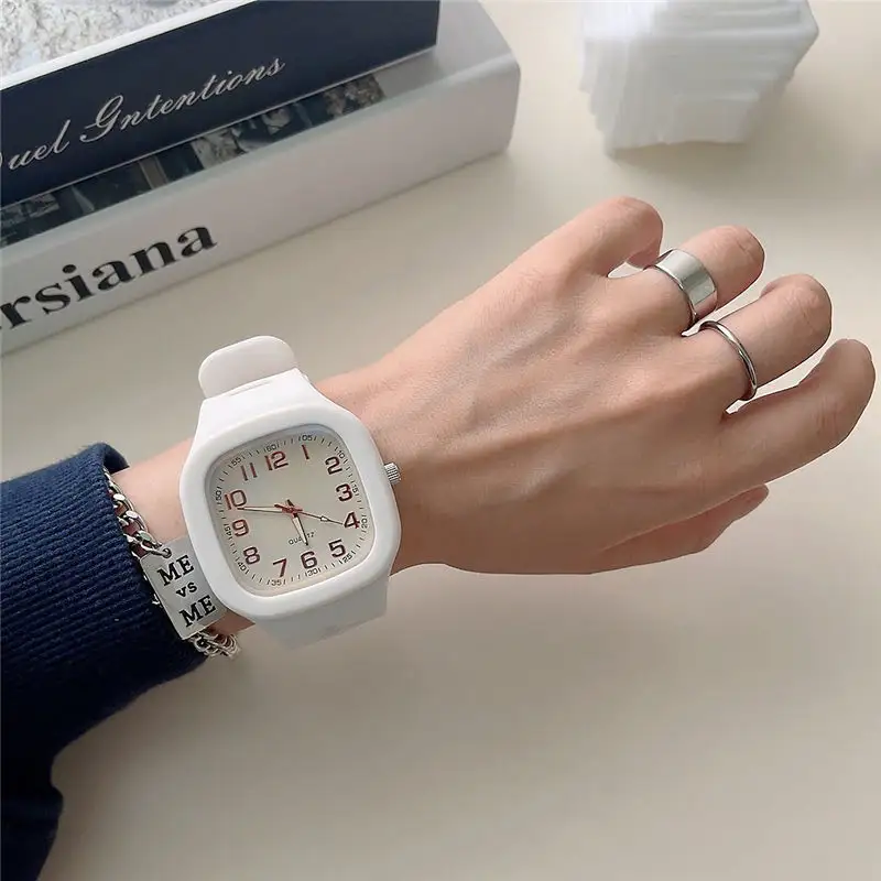 Student Couple Fashion Simple Square Digital Electronic