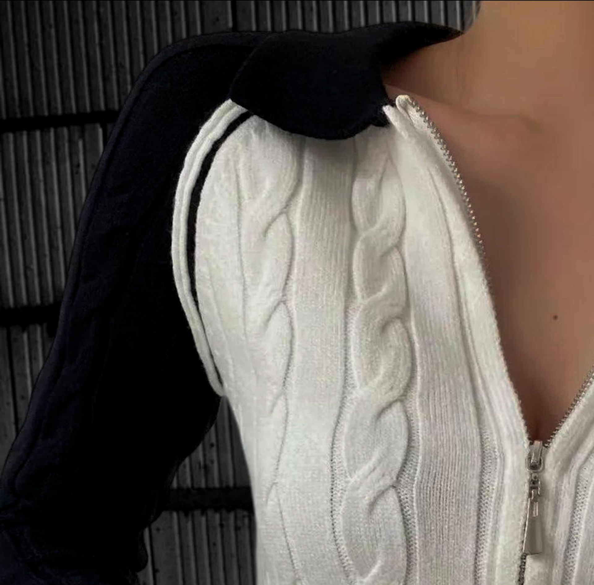 Slim-fit Twist Long-sleeve Zipper Knitted Cardigan