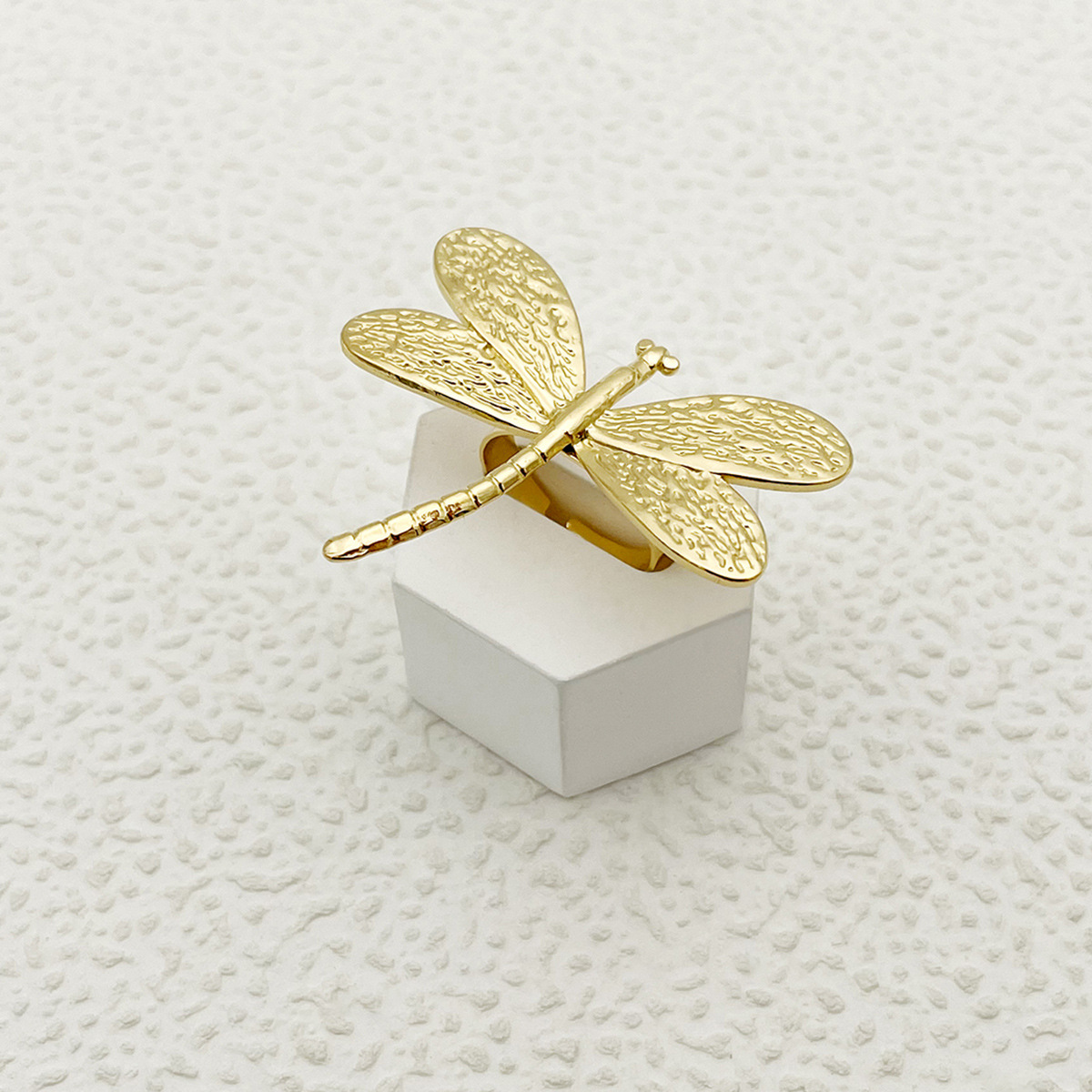 RETRO Geometric Irregular Surface Temperament Brooch High-grade Fashion Metal Ring