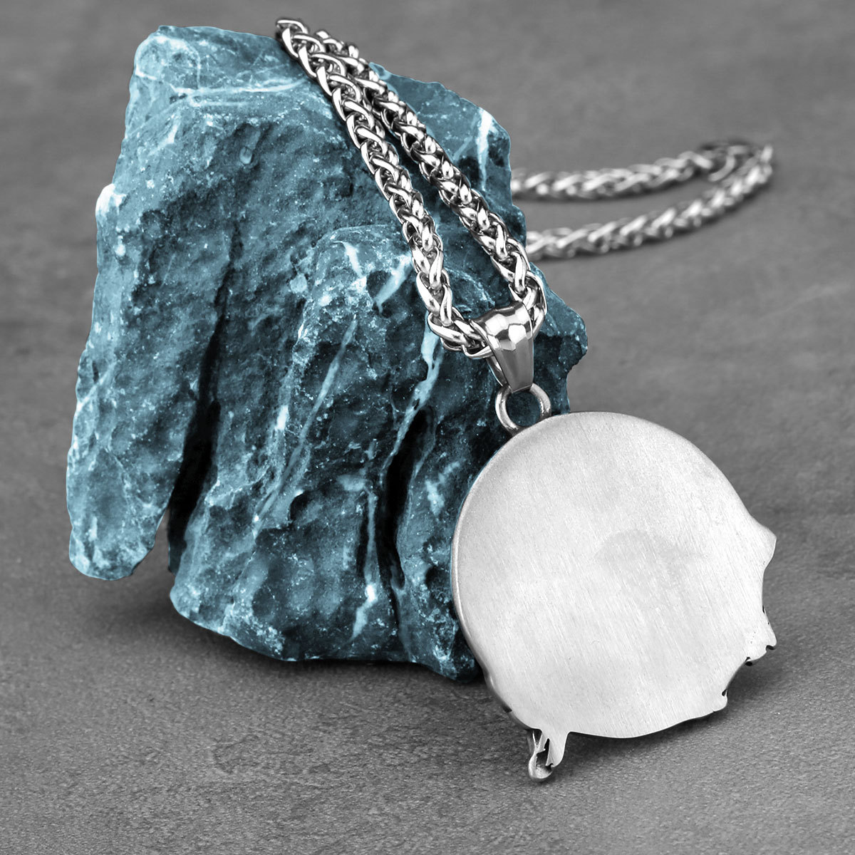 Men's Vintage Animal Collision Bull Titanium Steel Pendant Necklace