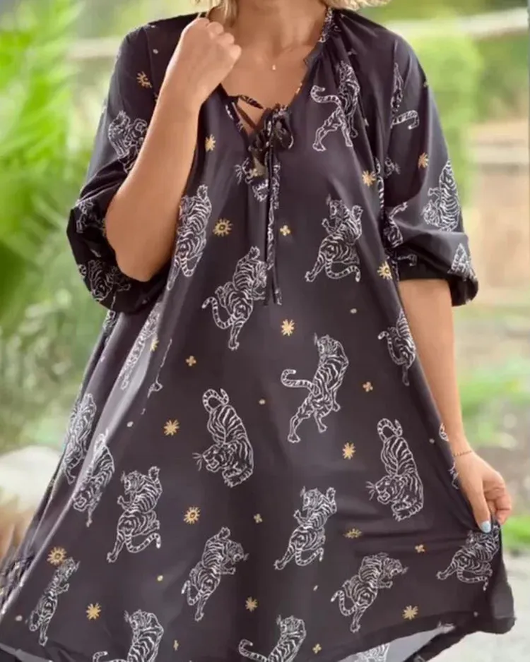 Women's V-neck Short Sleeve Printed Loose Casual Plus Size Dress - Black