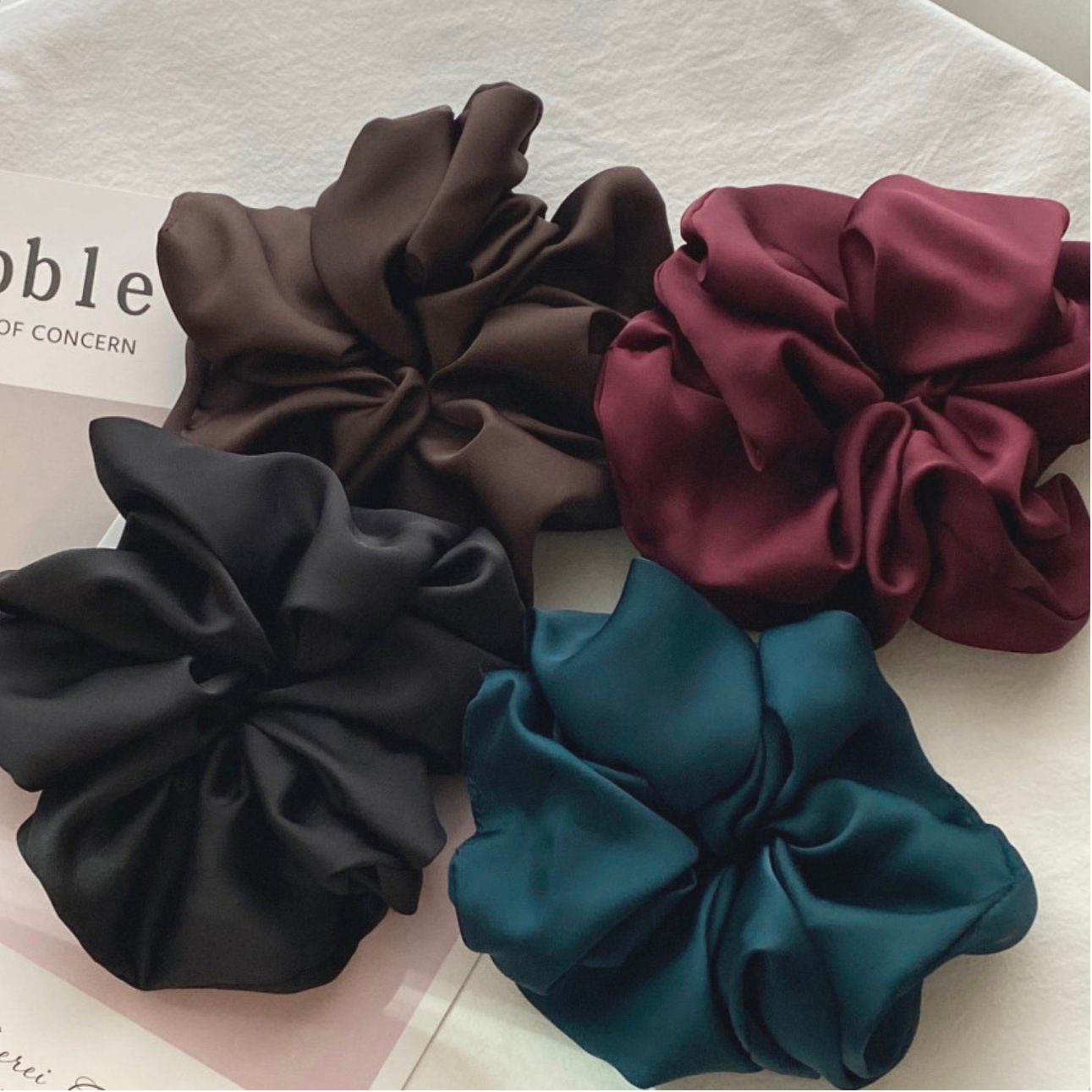 Title 16, Simple Female Fashion Personality Satin Hair Ri...