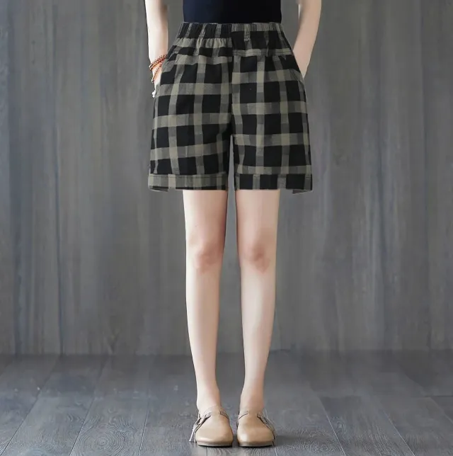 Women's Loose Outer Wear Elastic Waist Casual Cotton Linen Shorts Large Plaid Shorts - Shop at LoveMi
