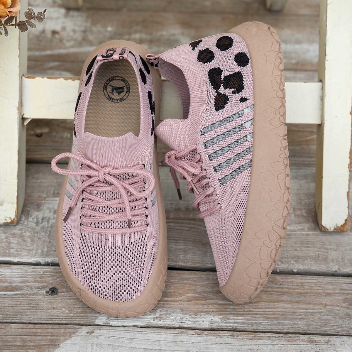 Soft-soled Athletic Casual Shoes Breathable And Non-slip Slip-on Design Thick-soled Loafers
