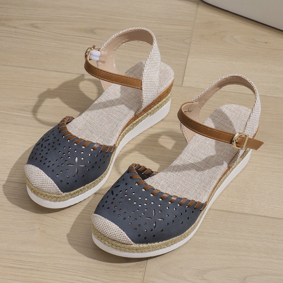 https://cf.cjdropshipping.com/quick/product/5ec34482-f0d5-4968-a960-f458ade579c4.jpg