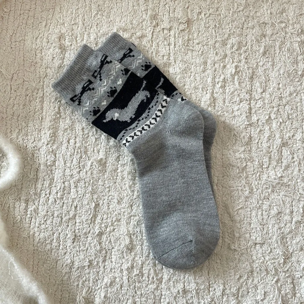 Fair Island Sausage Dog Cute Mid-calf Length Socks Wool Socks - Grey