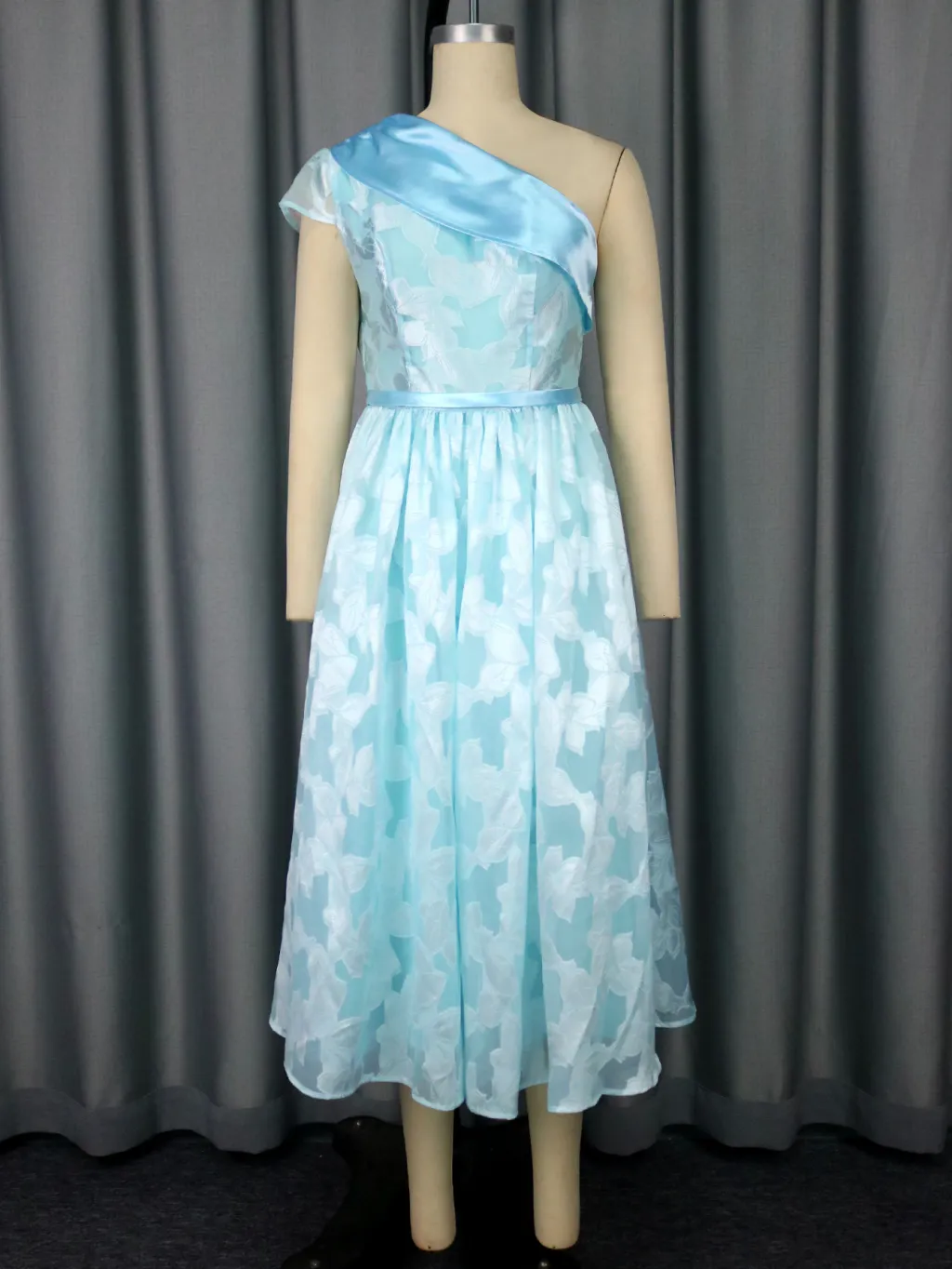 Women's Oblique Shoulder Contrast Color Evening Dress Jacquard Elegant Dress - Light Blue