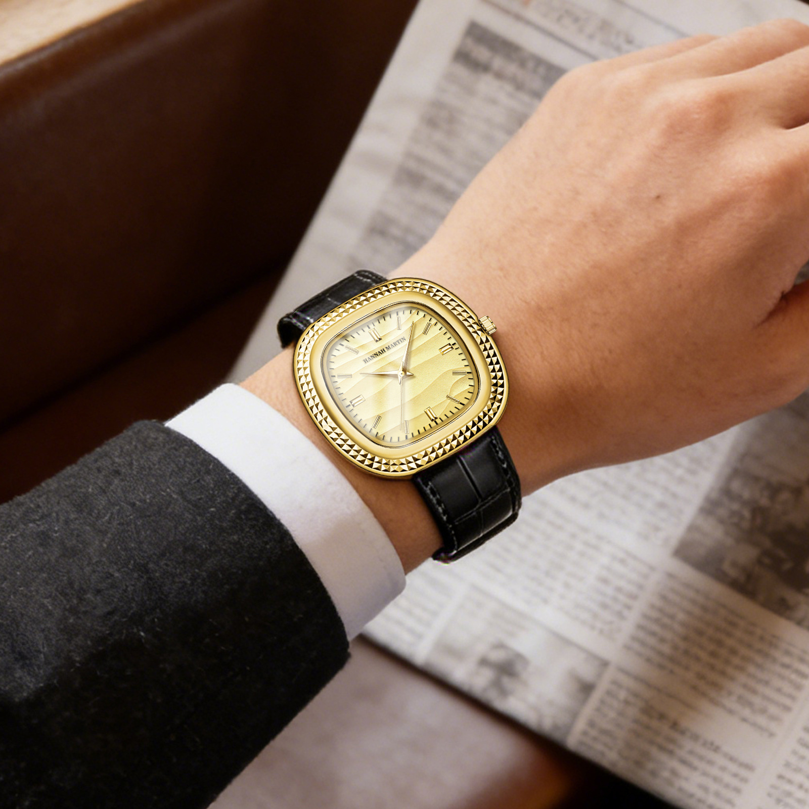 High Appearance Value Quartz Watch With A Genuine Leather Strap For Men 2