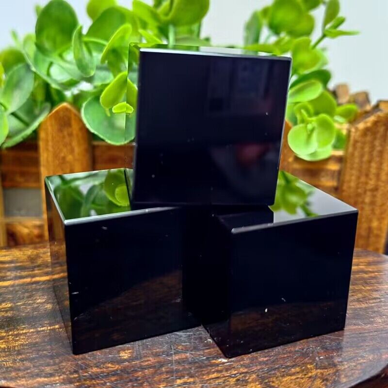 Obsidian Display Stone