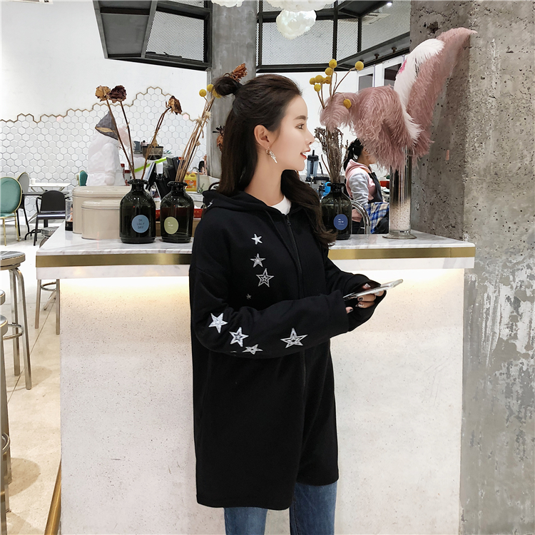 Title 2, Mid-Length Star Embroidered Small Sweater Coat