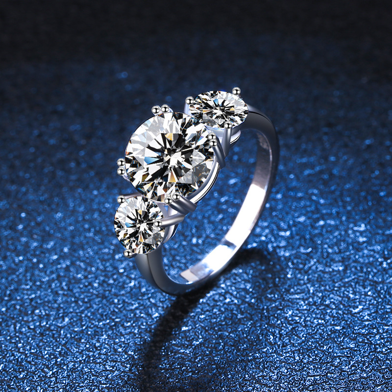 S925 Sterling Silver Ring Women's Ring Platinum Plated European And American Three-Life Stone Luxury 3 Karat Moissanite