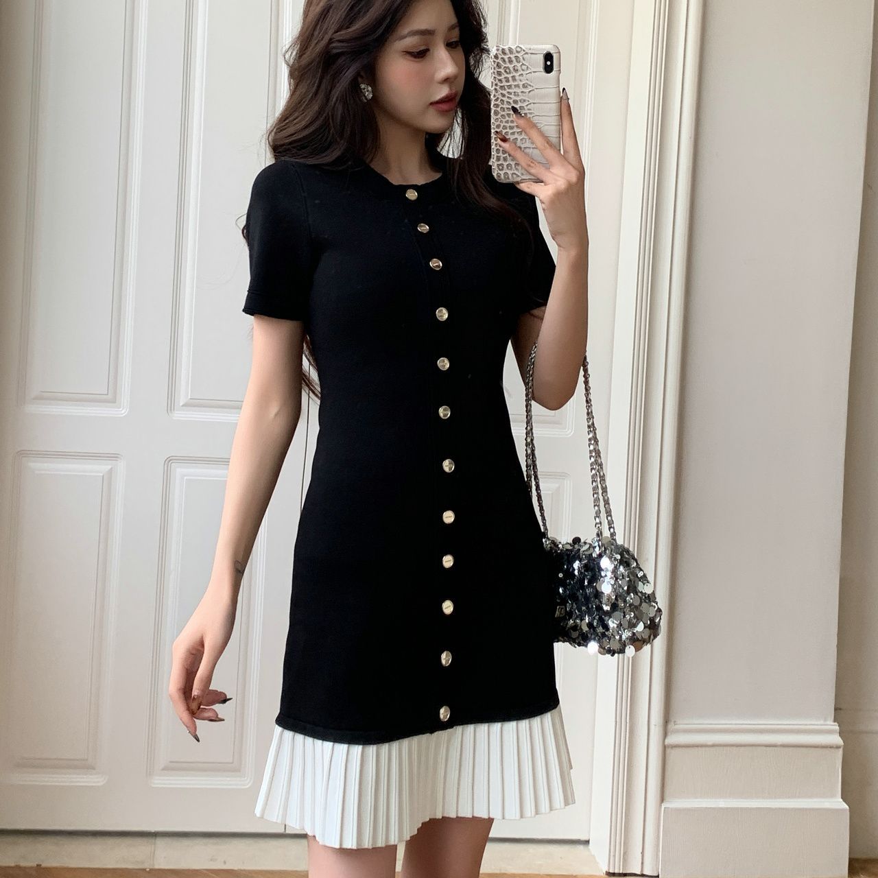 French-style Minimalist Luxury Black-and-white Patchwork Dress With Metal Accents