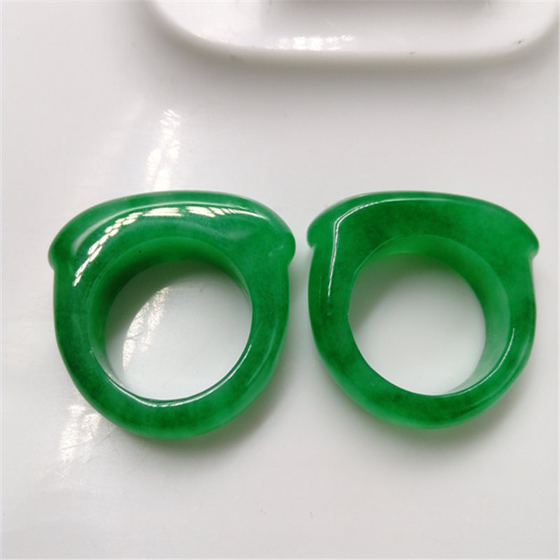 Myanmar Dry Green Jade Saddle Jade Ring