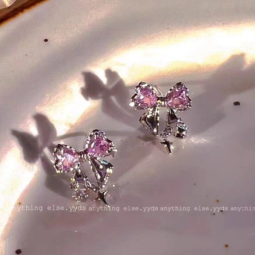 Women's Diamond Bow Zircon Stud Earrings
